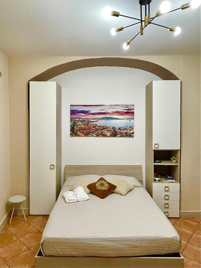 Materday Apartment نابولي المظهر الخارجي الصورة